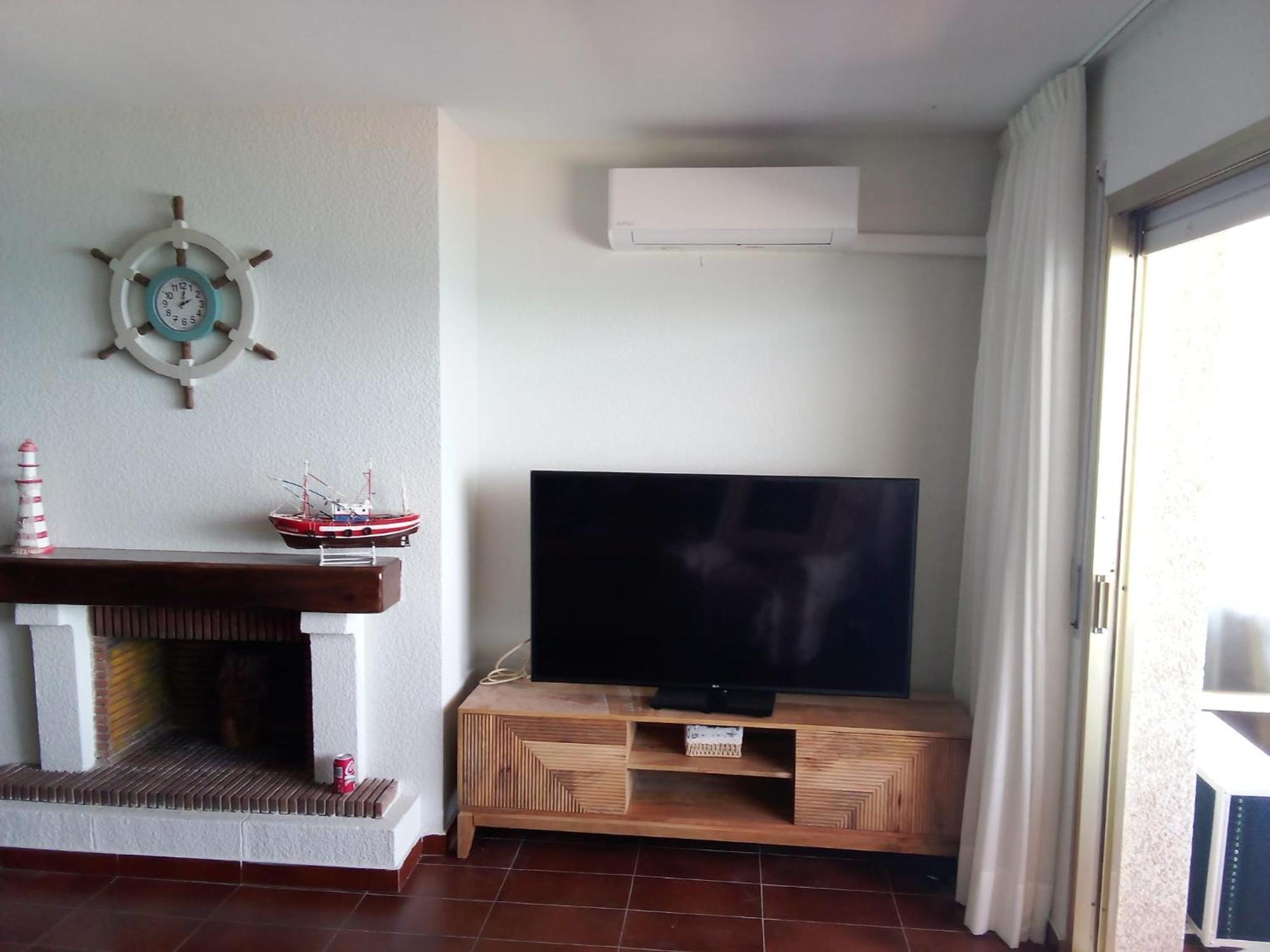 Acogedor Y Amplio Apartamento Familiar A Pie De Playa กาลาเฟลล์ ภายนอก รูปภาพ