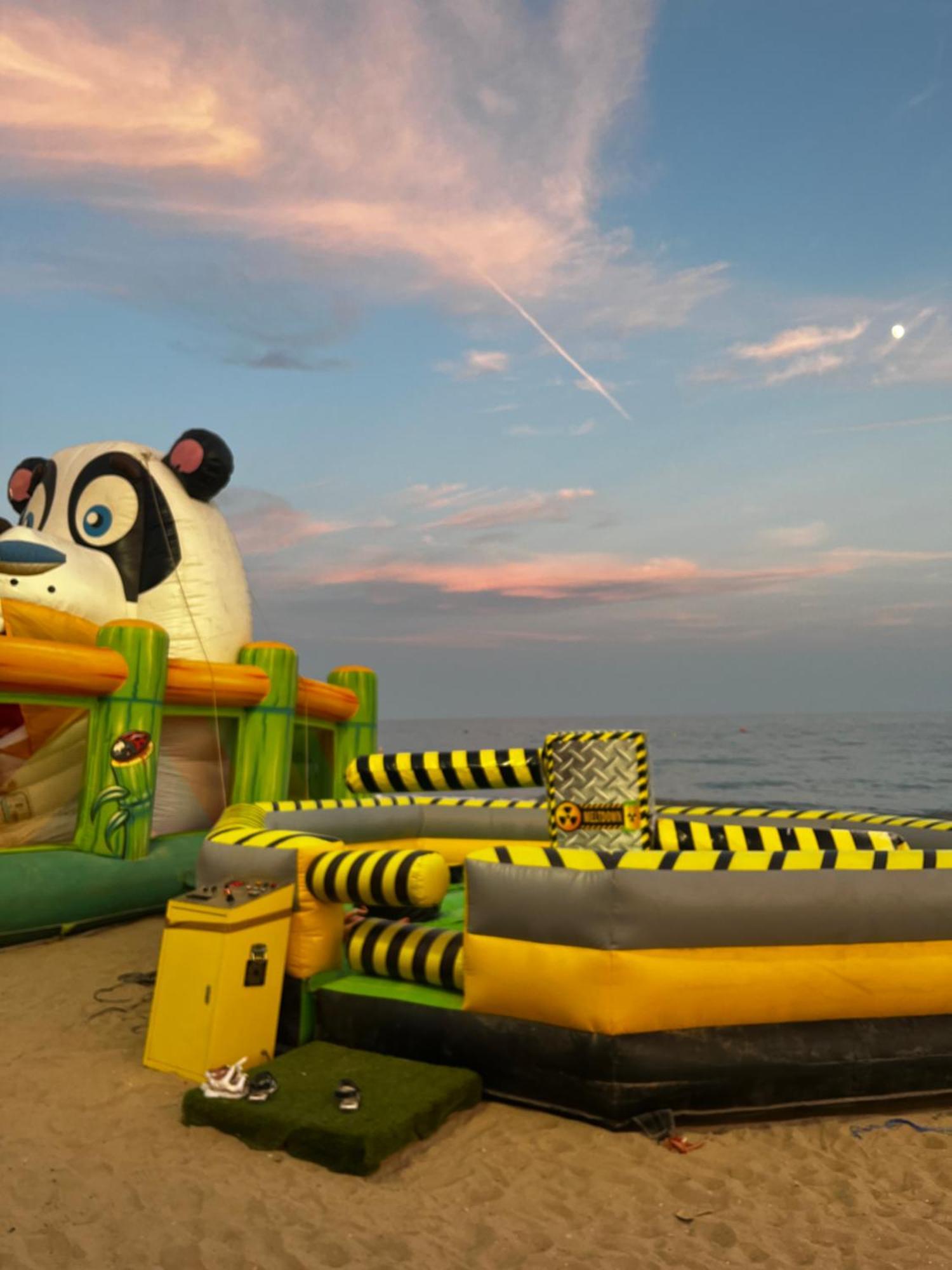 Acogedor Y Amplio Apartamento Familiar A Pie De Playa กาลาเฟลล์ ภายนอก รูปภาพ